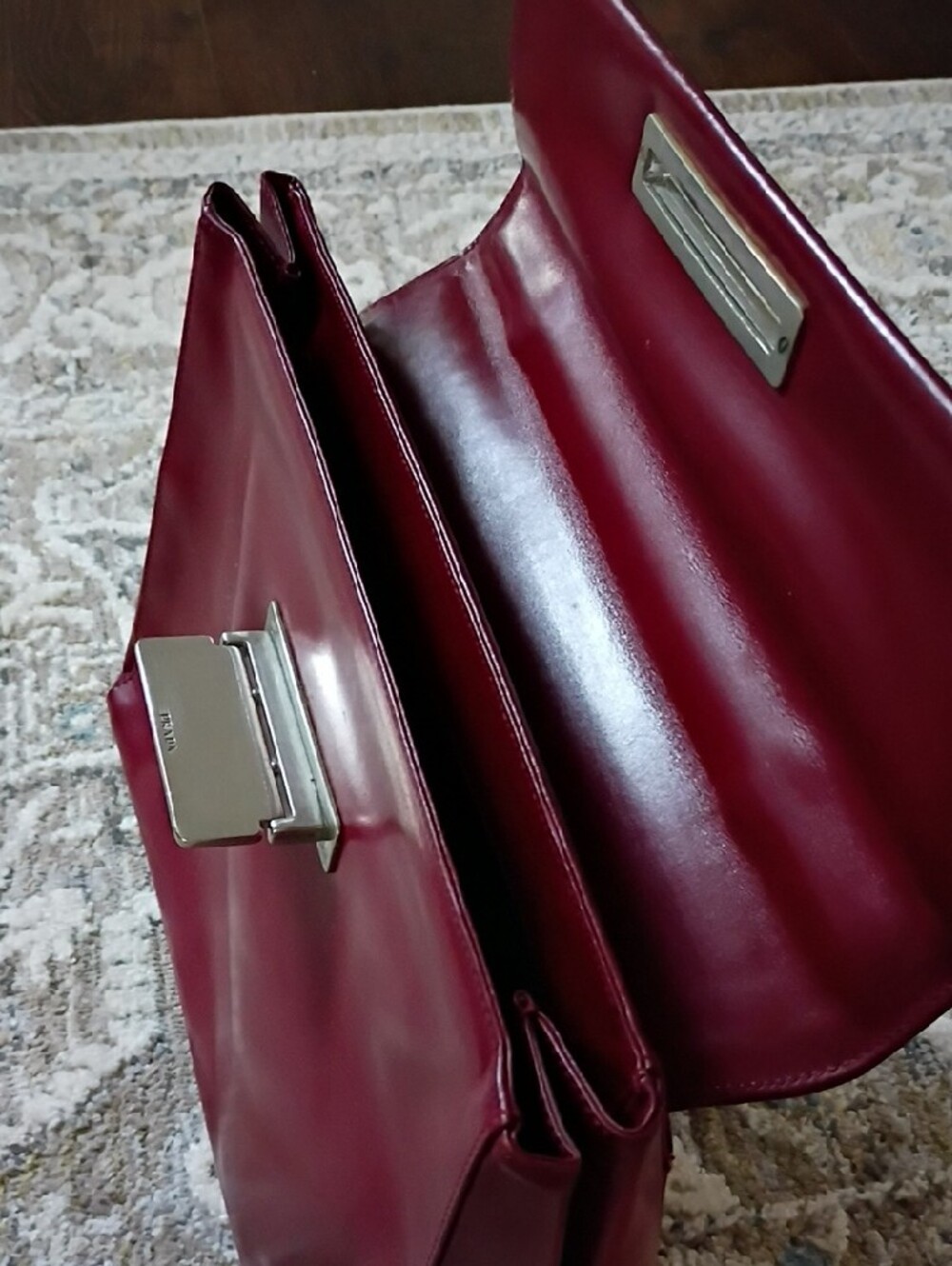 Prada Vitello Lissato Top Handle Bag in a rich Borolo (burgandy) - Picture 3 of 11